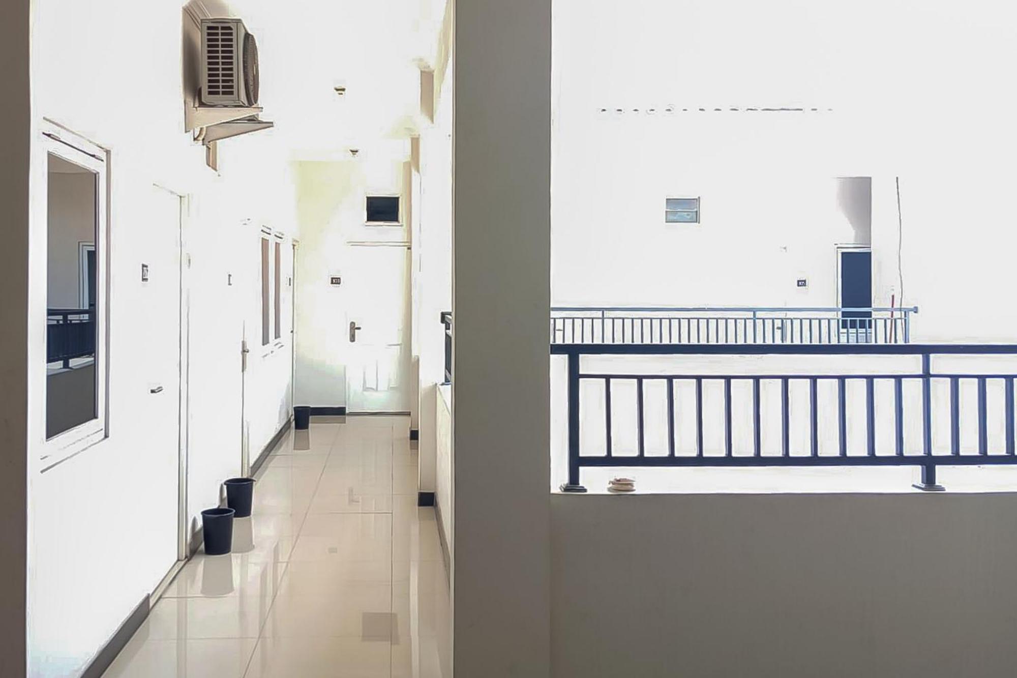 Waringin Guest House Tegal Mitra Reddoorz 외부 사진